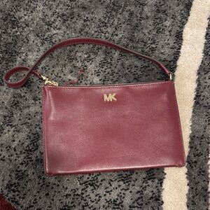 Michael Kors Medium Leather Convertible Wristlet Pouch